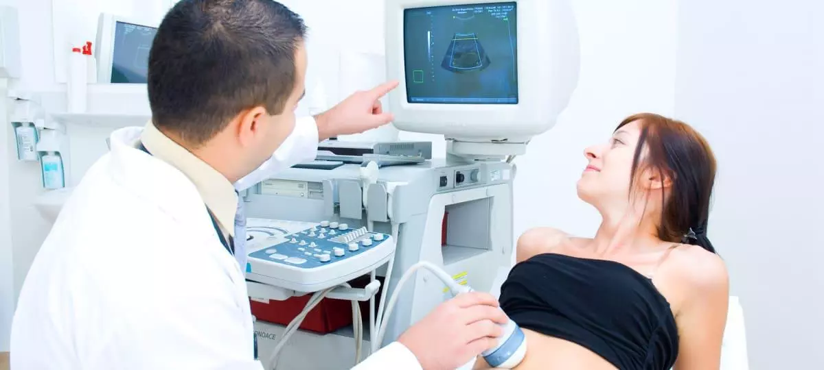 wykonywanie ultrasonografii
